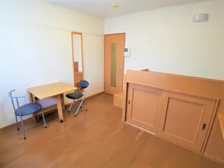 レオパレス大宮【108号室】の居間