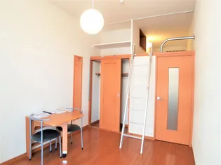 レオパレス霧島【101号室】の居間