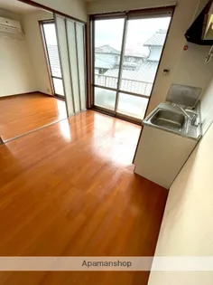 エスペランサヒルズ【201号室】の居間