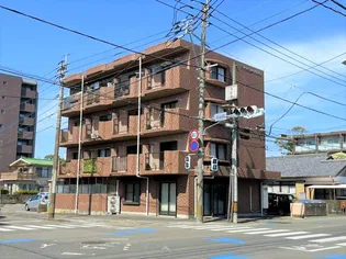 マンションHINO【1階】の外観