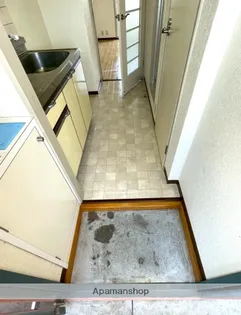 プチメゾン大淀【702号室】の玄関