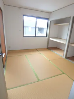 ファミール小春の里 B棟【2階】の内装