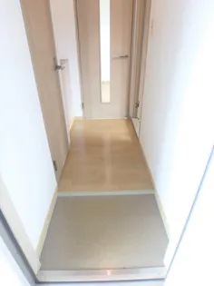 ファミール小春の里 B棟【2階】の玄関