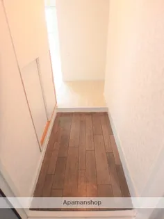 グランドヴィレッジ田吉【402号室】の玄関