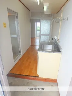 第五渡辺ビル【402号室】の玄関