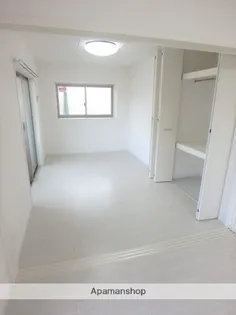 ヒカオオリエントマンション南館【4階】の内装