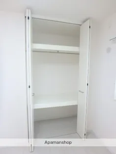 ヒカオオリエントマンション南館【4階】の内装