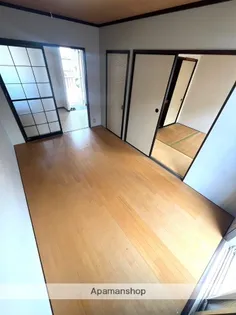 タウニィ希望ヶ丘【2階】の居間