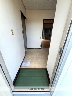 タウニィ希望ヶ丘【2階】の玄関