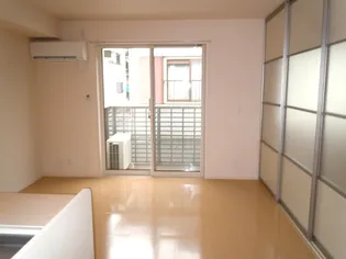 ディールーム・ハル鶴島【2階】の居間