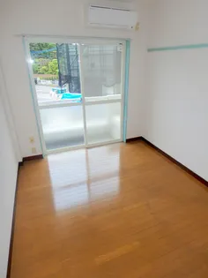 ヴィブレ【2階】の居間