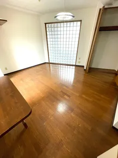 ニューサンシャインビル【3階】の居間