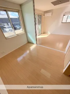 トップスターコート宮崎C棟【102号室】の内装