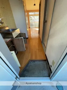 プチメゾン南月見ヶ丘【102号室】の玄関