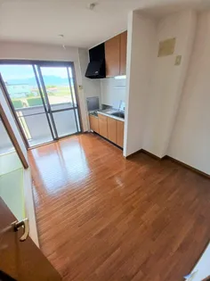 ファミール小春の里 C棟【2階】の内装