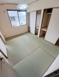 ファミール小春の里 C棟【2階】の内装