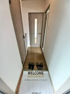 ファミール小春の里 C棟【2階】の玄関