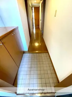 サーパス文化の森【304号室】の玄関