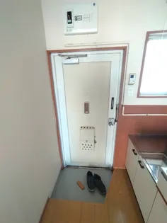 YDハイツ【3階】の玄関
