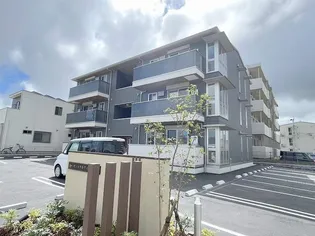 セントラルヴィラⅡ【3階】の外観