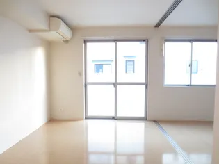 ルーチェⅠ【1階】の居間