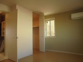 シャトルJUJU【2階】の内装