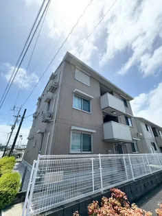 シャトルJUJU【2階】の外観