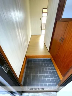 第2コーポ川越【101号室】の玄関