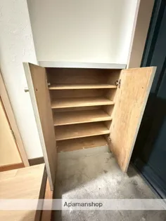 コーポレーション華【210号室】の内装