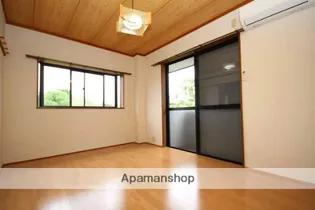 グリーンコートM Ⅲ【101号室】の居間