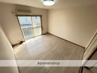 ガーデンTN Ⅰ【205号室】の居間