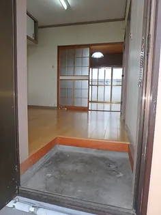 永田アパート【202号室】の玄関