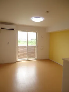 ハピネス・Ⅰ【1階】の居間