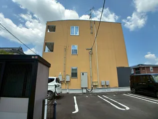 メイ・ピース【2階】の外観