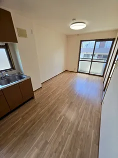 TKIフラット B棟【2階】の内装