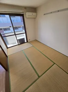 TKIフラット B棟【2階】の内装