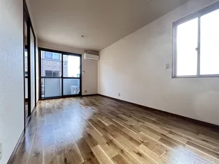 シャルマンコートA・B B棟【1階】の居間