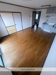 ディアコート【3階】の居間