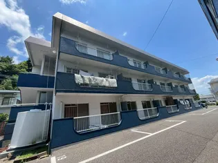 鈴木グリーンハイツ【3階】の外観