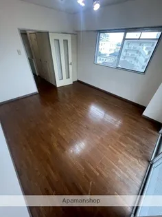 スカイコート宮崎Ⅱ【510号室】の居間