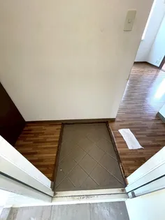 オーシャンヒル【A201号室】の玄関