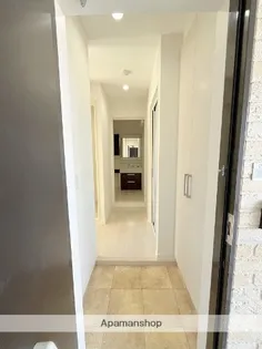 ラフティ【Ⅰ202号室】の玄関