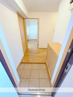 SUN LIFE【2階】の玄関