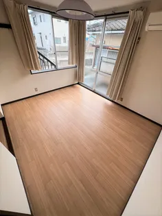 パインクレスト【1階】の内装