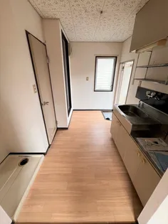 パインクレスト【1階】の内装