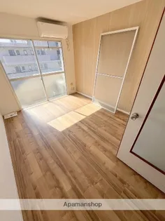 ライヴリー加納【303号室】の内装