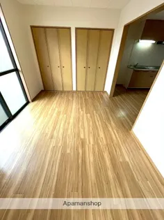 パルコート【A103号室】の居間