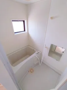 ファミール小春の里 A棟【2階】の風呂