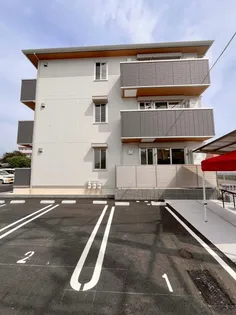 DーRESENAKJ【2階】の外観