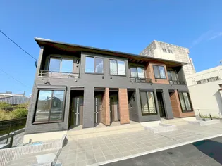 リトルガーデン【1階】の外観